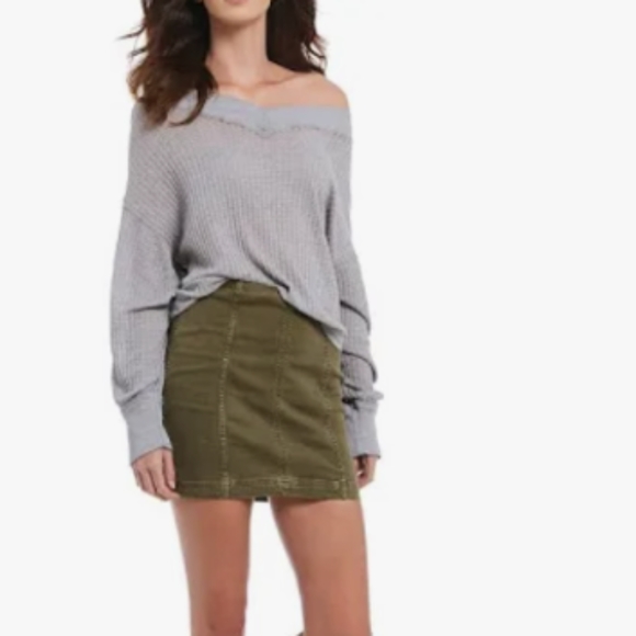 We The Free South Side Thermal Top. NWT - Picture 8 of 8